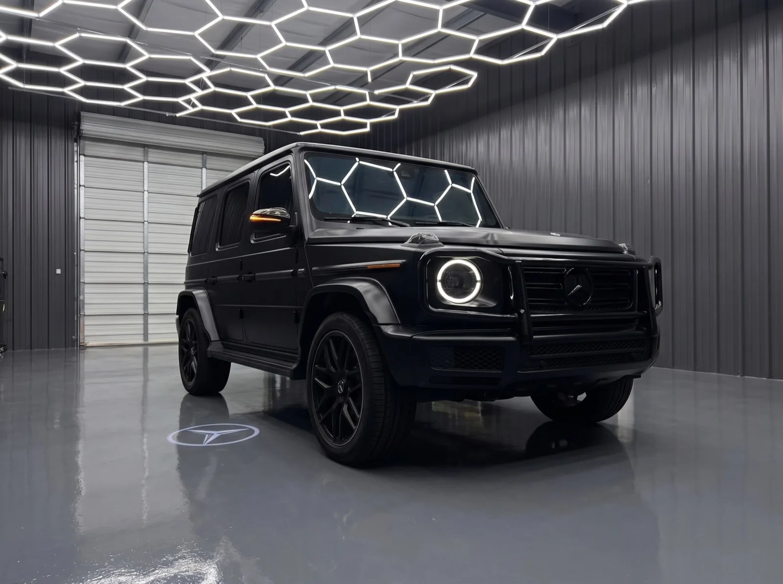 Matte black Mercedes G63 wrap